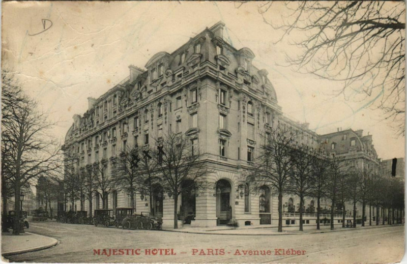 Carte postale ancienne Majestic Hôtel - Avenue Kléber à Paris 16e
