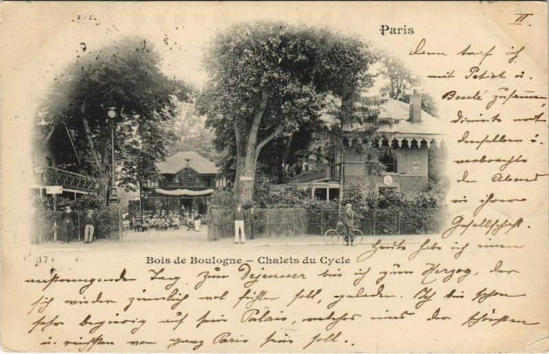 Carte postale ancienne Bois de Boulogne - Chalets du Cycle à Paris 16e