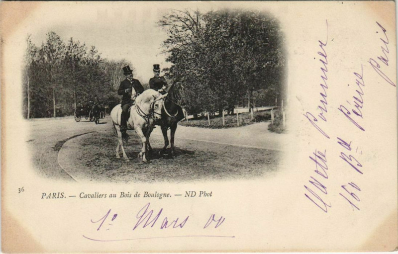 Carte postale ancienne Cavaliers au Bois de Boulogne à Paris 16e