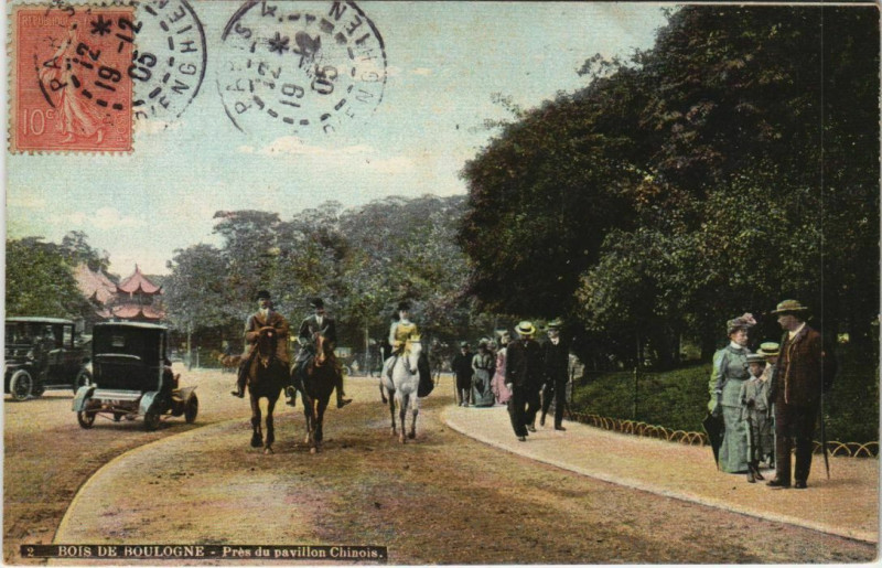 Carte postale ancienne Bois de Boulogne - Près du pavillon Chinois à Paris 16e