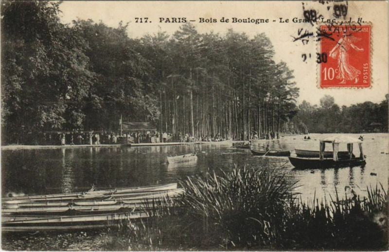 Carte postale ancienne Bois de Boulogne - Le Grand Lac à Paris 16e
