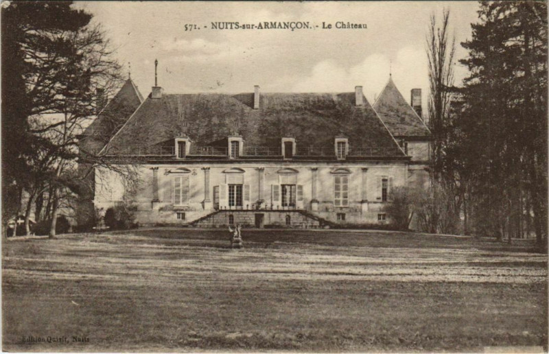 Carte postale ancienne Nuits-sur-Armancon Le Chateau à Nuits