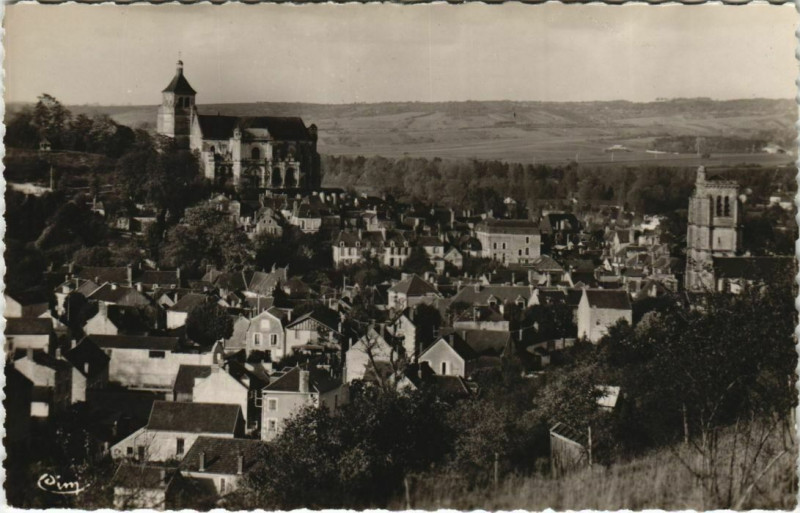 Carte postale ancienne Tonnerre Vue Generale à Tonnerre