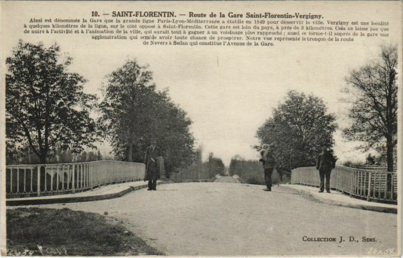 Carte postale ancienne Saint-Florentin Route de la Gare Saint-Florentin-Vergigny à Gigny