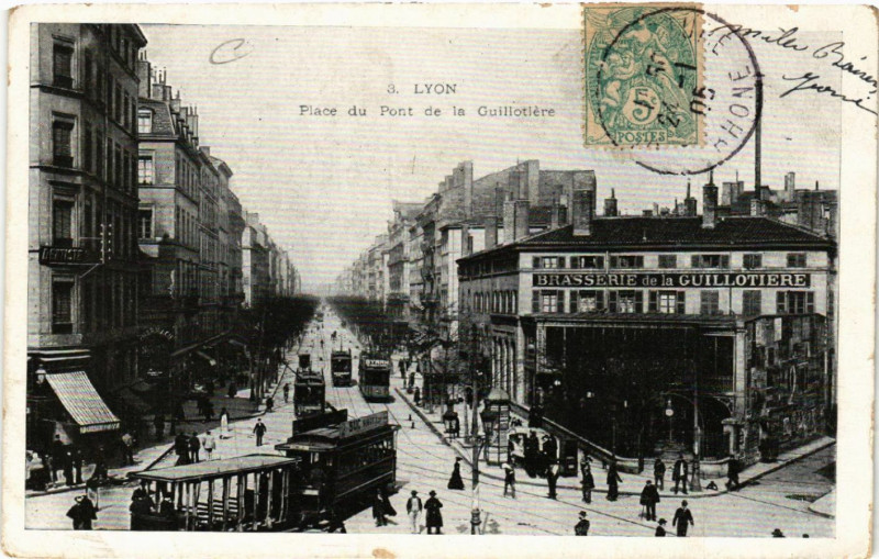 Carte postale ancienne Lyon Place du Pont de la Guillotiere à Lyon