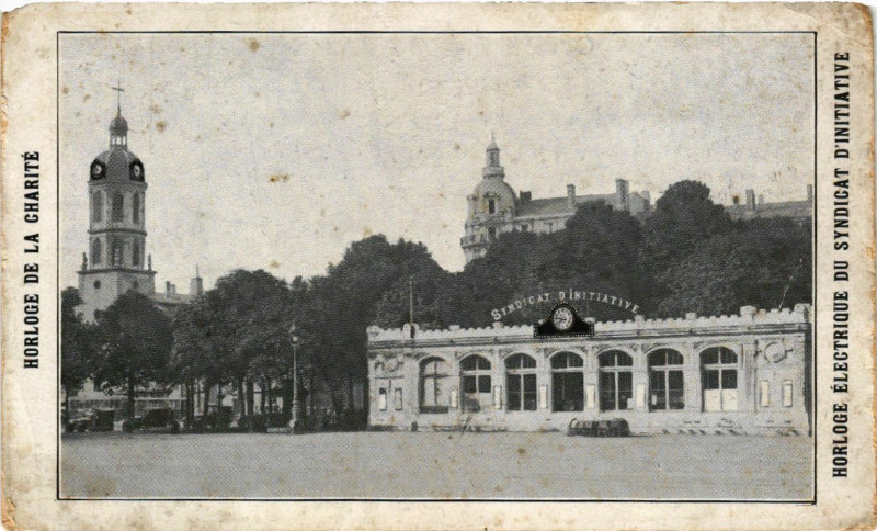 Carte postale ancienne Lyon Horloge de la Charite Syndicat d'Initiative à Lyon