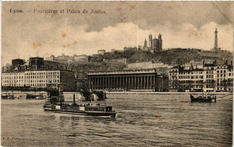 Carte postale ancienne Lyon FOURVIEREs et Palais de Justice à Lyon