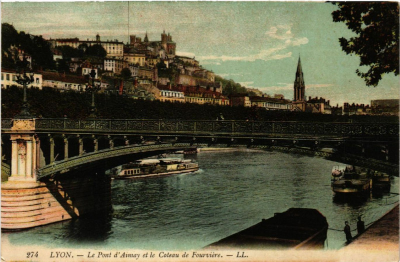 Carte postale ancienne Lyon Le Pont d'Aimay et le Couteau de Fourviere à Lyon