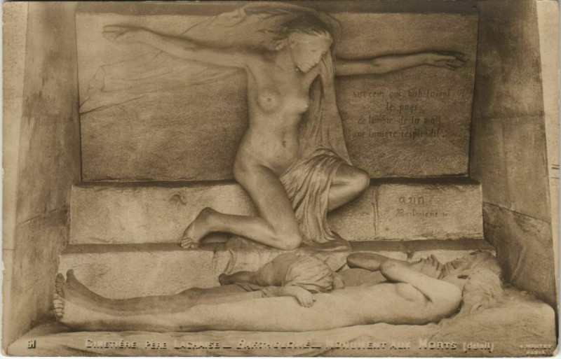 Carte postale ancienne Cimetière Père Lachaise - Bartholomé - Monument aux Morts (détail) à Paris 20e