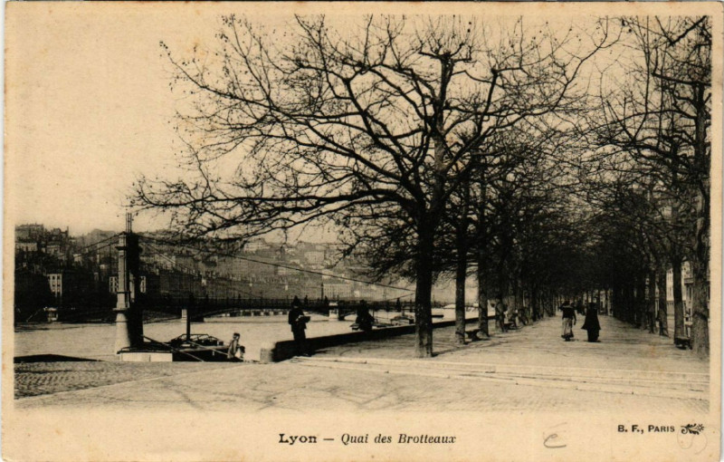 Carte postale ancienne Lyon Quai des Brotteaux à Lyon