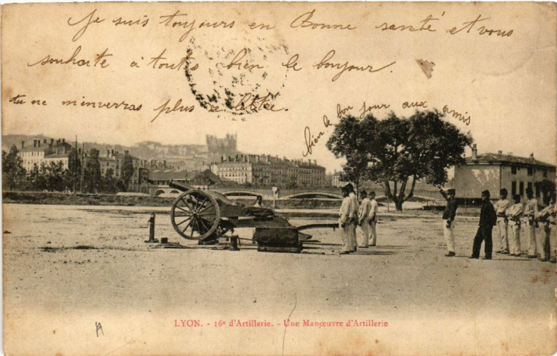 Carte postale ancienne Lyon 16e d'Artilerie Une Manoeuvre d'Artilerie à Lyon