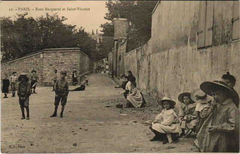 Carte postale ancienne Rues Becquerel et Saint-Vincent à Paris 18e