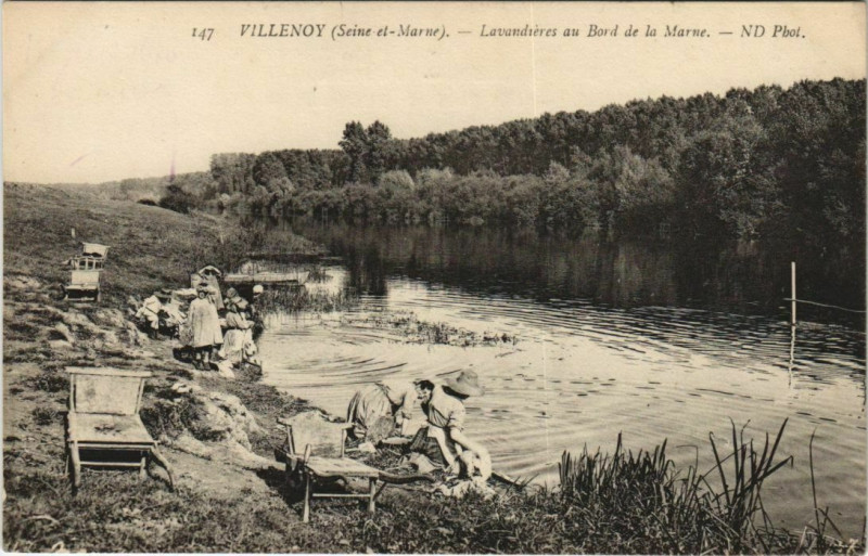 Carte postale ancienne Villenoy Lavandieres au Bord de la marne à Villenoy