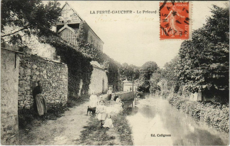 Carte postale ancienne La Ferte-Gaucher Le Prieuré