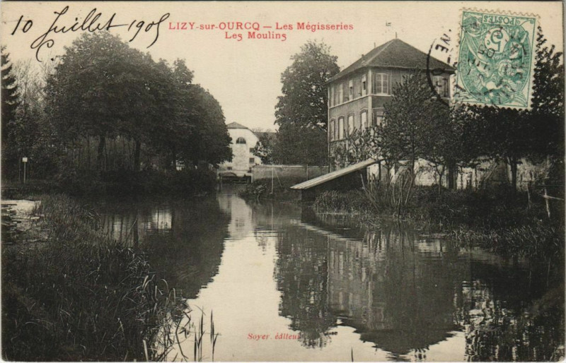 Carte postale ancienne Lizy-Sur-Ourcq Les Mégisseries Les Moulins à Lizy-sur-Ourcq