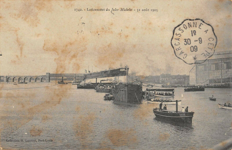 Carte postale ancienne Lorient Lancement Du Paquebot Jules Michelet 31 Aout 1905 à Lorient