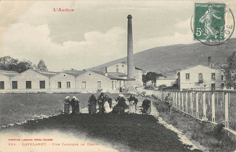Carte postale ancienne Lavelanet Une Fabrique De Draps à Lavelanet