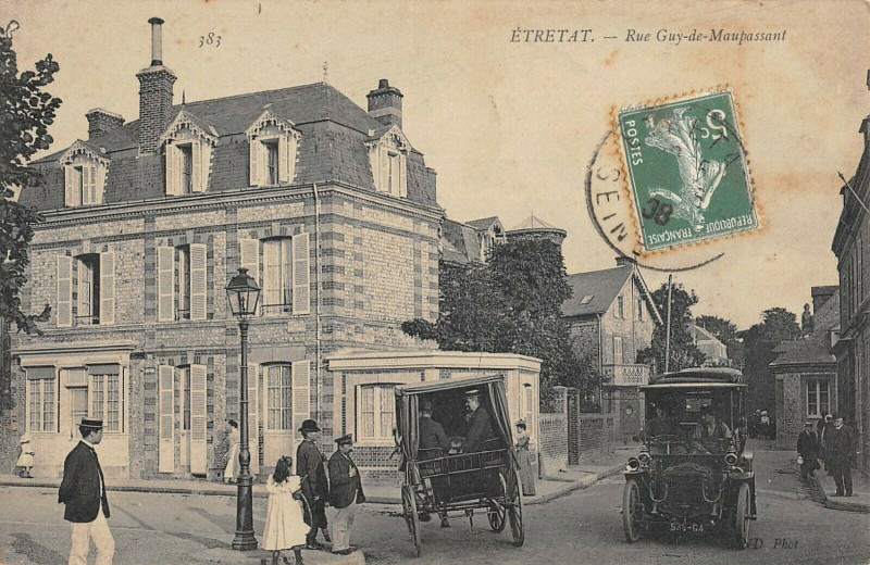 Carte postale ancienne Etretat Rue Guy De Maupassant