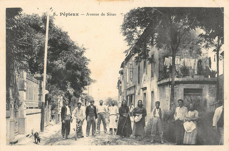 Carte postale ancienne Pepieux Avenue De Siran
