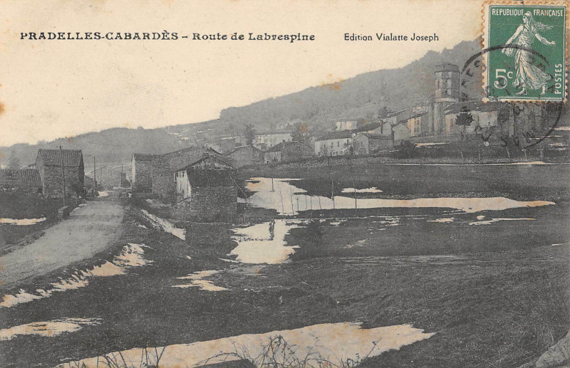 Carte postale ancienne Pradelles Cabardes Route De Labrespine