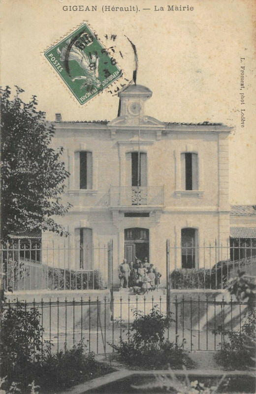 Carte postale ancienne Gigean La Mairie à Gigean