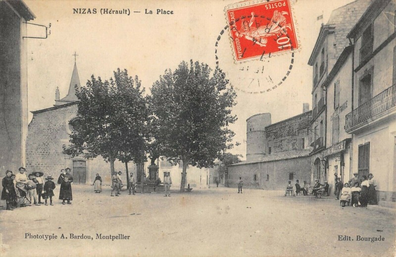 Carte postale ancienne Cpa 34 Nizas La Place à Nizas