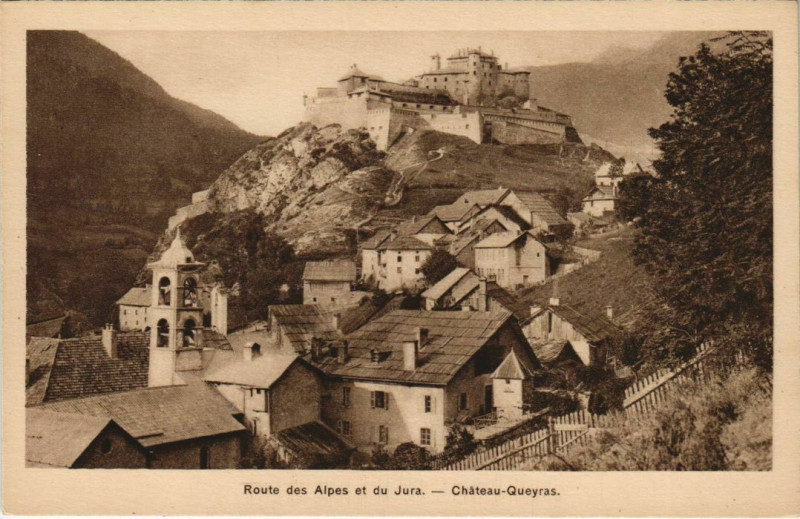 Carte postale ancienne Chateau Queyras