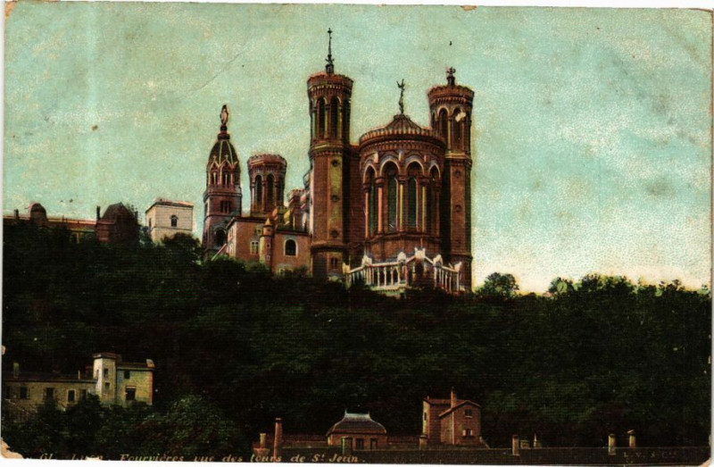 Carte postale ancienne Ed. Aqua 61 Lyon FOURVIEREs vue des tours à Lyon