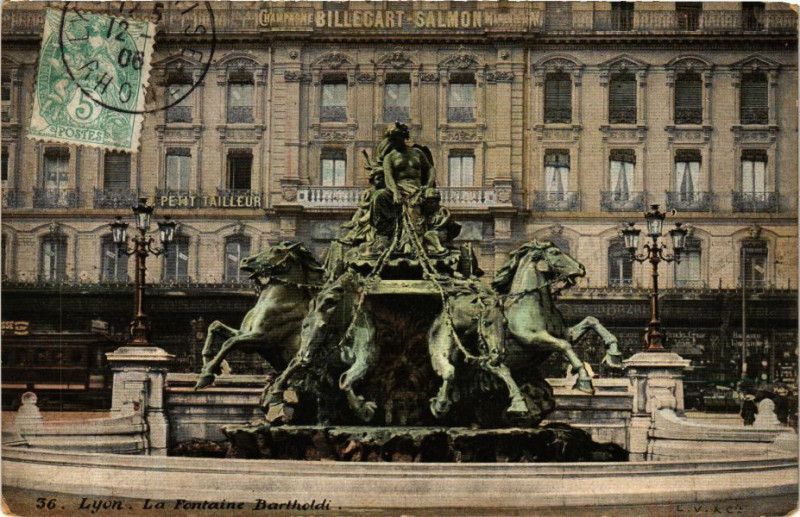 Carte postale ancienne Ed. Aqua 36 Lyon La Fontaine Bartholdi à Lyon