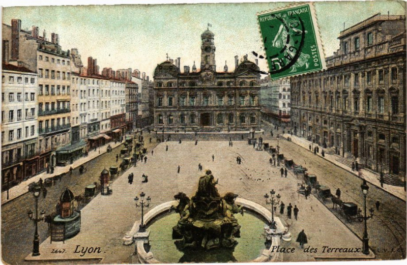 Carte postale ancienne Ed. Aqua 2647 Lyon Place des Terreaux à Lyon