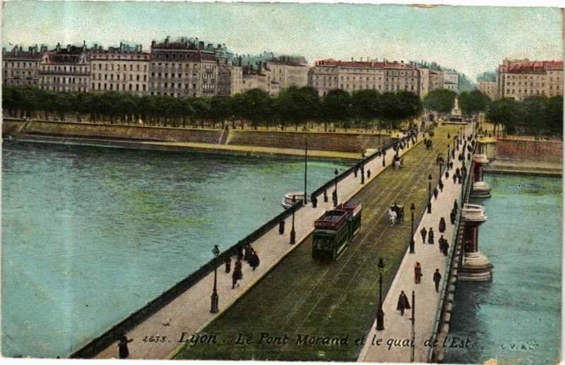 Carte postale ancienne Ed. Aqua 2633 Lyon Le Pont Morand et le quai de l'Est à Lyon