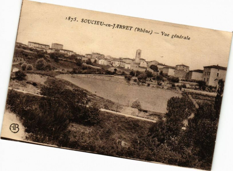 Carte postale ancienne Socieu en Jarret-Vue générale