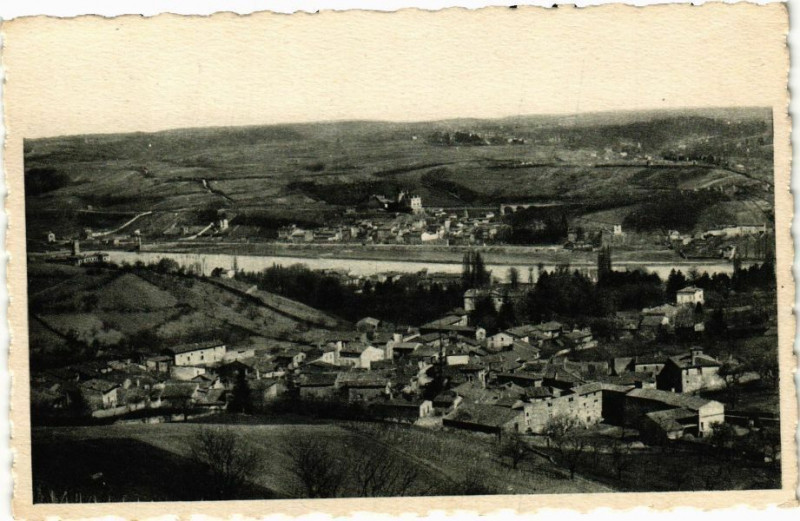 Carte postale ancienne Saint-Romai au Mont-d'Or-Saone et le coteau de Rochetaillee