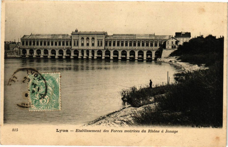 Carte postale ancienne Lyon-Etabl. des Forces motrices du Rhone a Jonage à Lyon