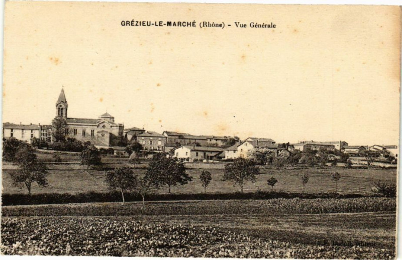 Carte postale ancienne Grezieu le Marché-Vue générale
