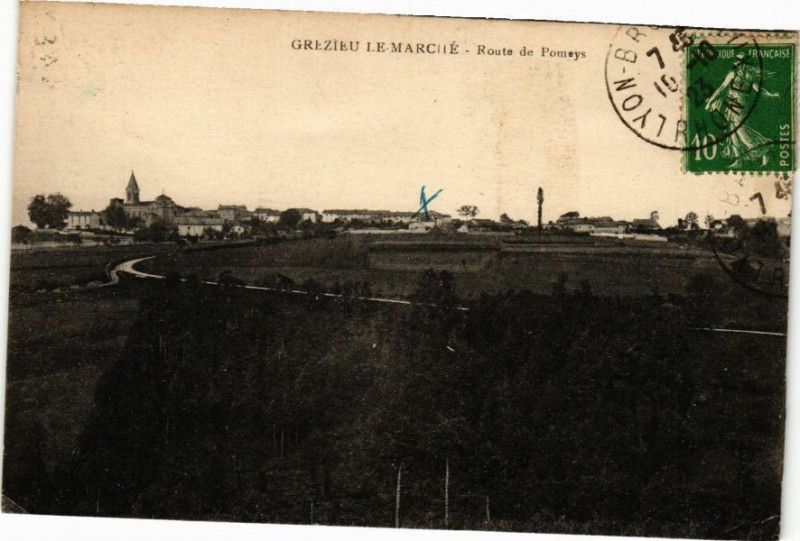 Carte postale ancienne Grezieu le Marché-Route de Pomeys à Meys