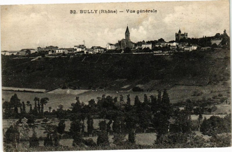 Carte postale ancienne Bully-Vue générale à Bully