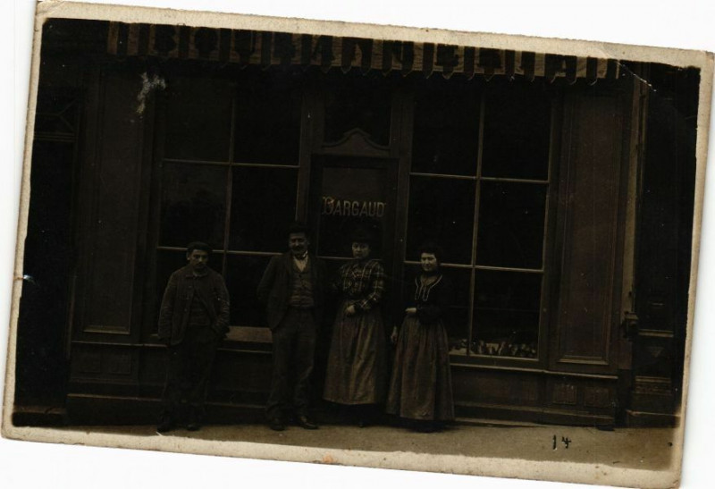Carte postale ancienne Dargaud - carte photo