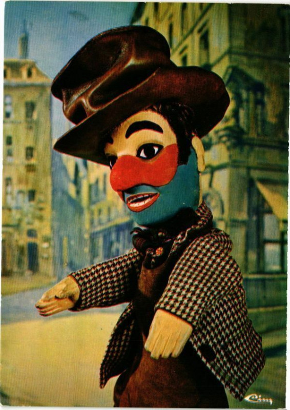 Carte postale ancienne Gnafron-Le Bouif LYONnais-Nouveau Guignol de Lyon à Lyon