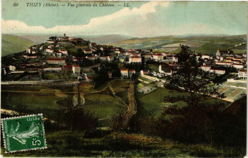 Carte postale ancienne Thizy-Vue générale du Chateau