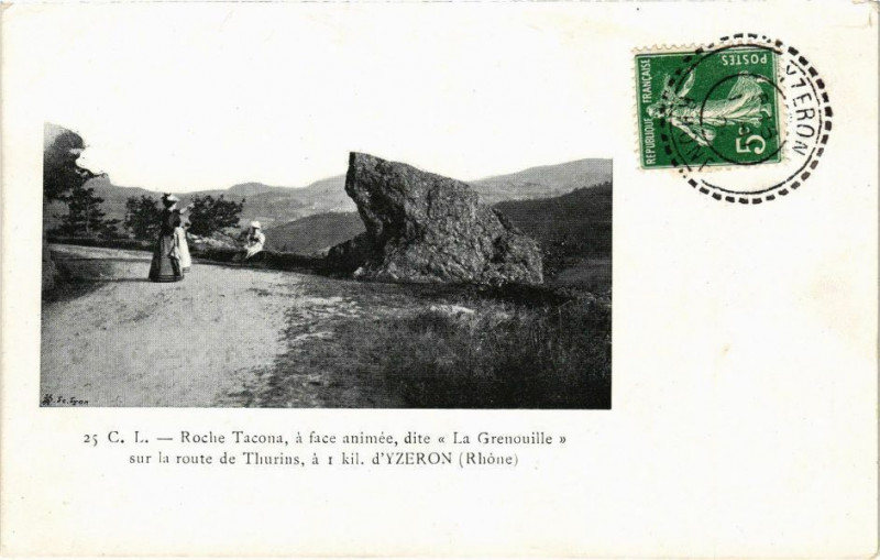 Carte postale ancienne Roche Tacona-La Roue de Thurins à Thurins