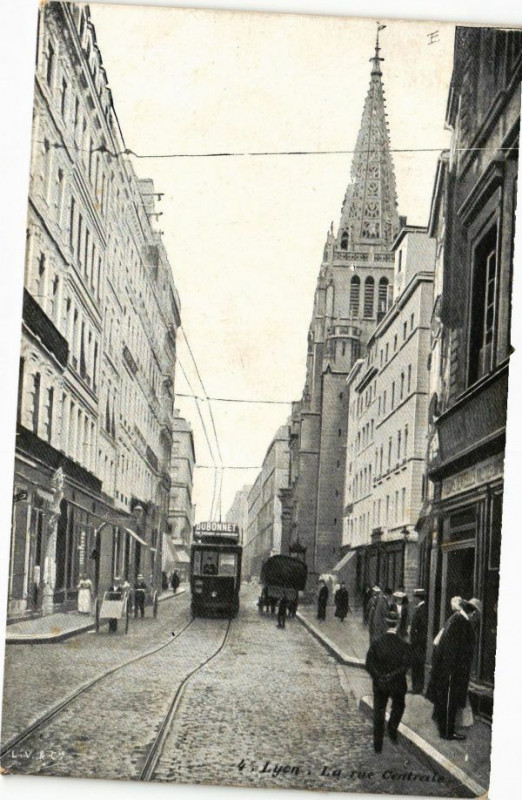 Carte postale ancienne La rue Centrale à Lyon 2e Arrondissement