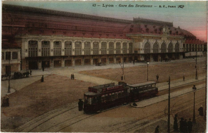 Carte postale ancienne Lyon-Gare des Brotteaux à Lyon