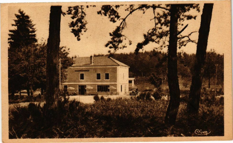 Carte postale ancienne Les Env. de la Ville-L'Hotel du Pavillon