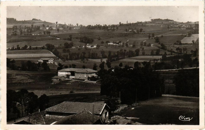 Carte postale ancienne Aveize et ses Env.-Vue prise de la Chapelle sur Coise à Aveize