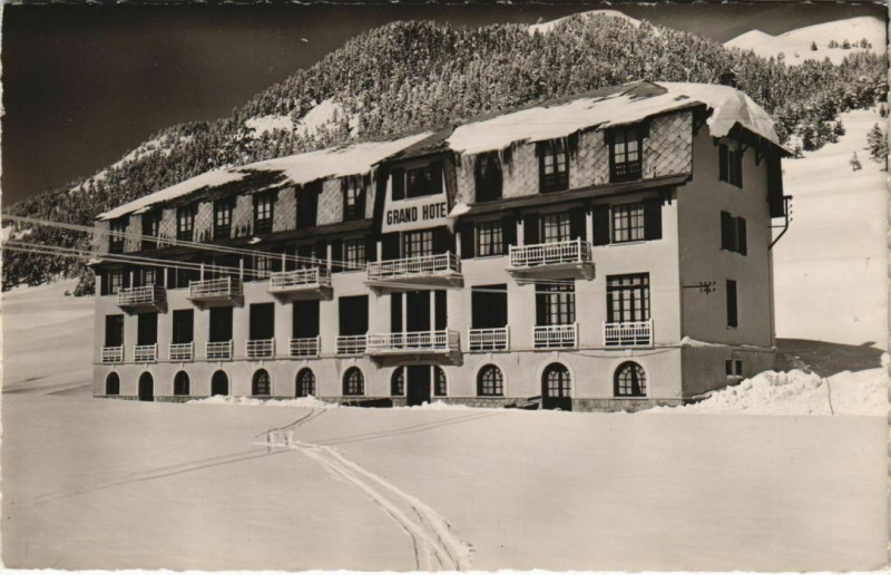 Carte postale ancienne Montgenevre Le Grand Hotel