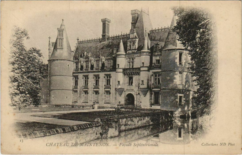 Carte postale ancienne Maintenon Le Chateau France à Maintenon