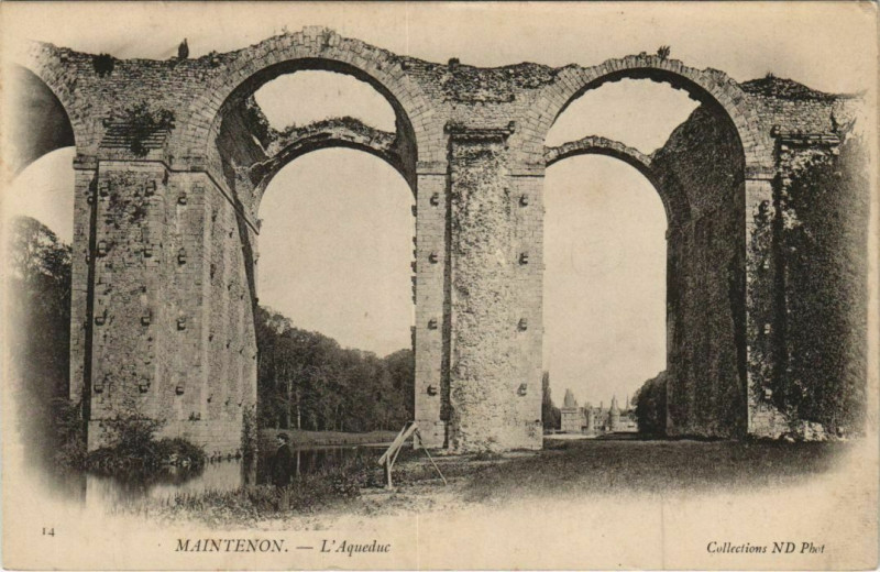 Carte postale ancienne Maintenon Aqueduc France à Maintenon