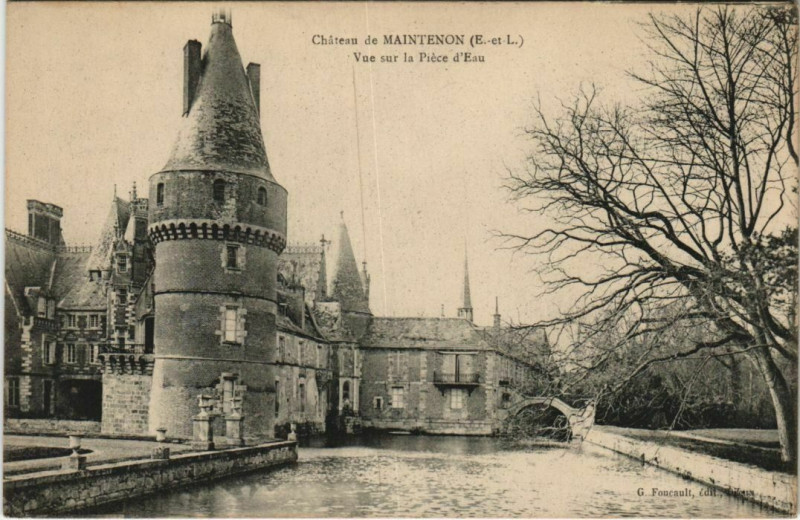 Carte postale ancienne Maintenon Le Chateau France à Maintenon