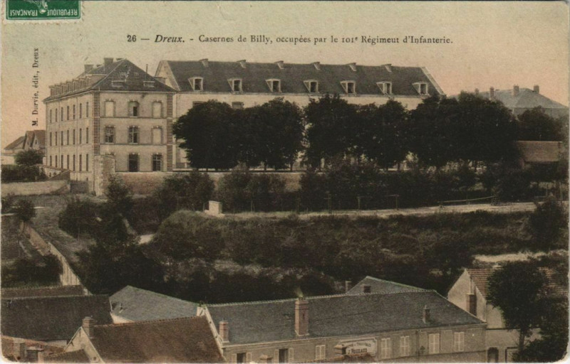 Carte postale ancienne Dreux Caserne Debilly France à Dreux